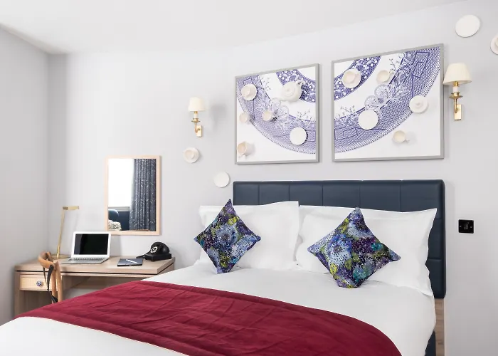 Premium King Room